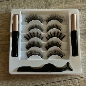 Magnetic Eyelashes with eyeliner